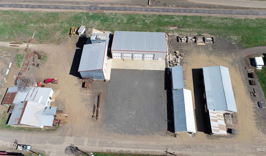 30 S Commercial St, Cambridge, ID 83610 - 1 Beds, 2 Bath
