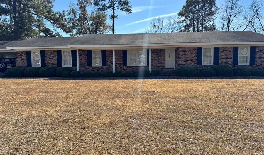 1410 Pearl Ave, Albany, GA 31707 - 4 Beds, 3 Bath