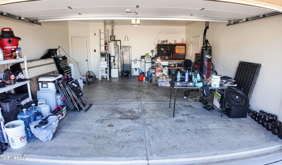 1569 W Cottonwood Canyon Dr, Benson, AZ 85602 - 3 Beds, 2 Bath