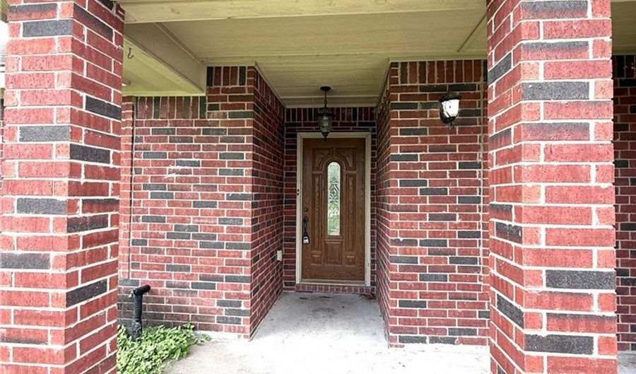 308 Scott St, Alice, TX 78332 - 4 Beds, 2 Bath