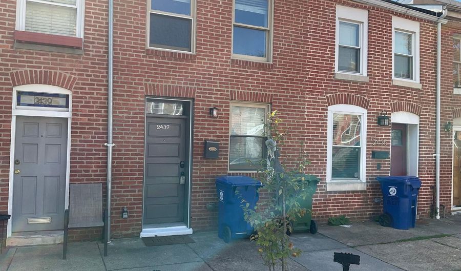 2437 FLEET St, Baltimore, MD 21224 - 2 Beds, 3 Bath