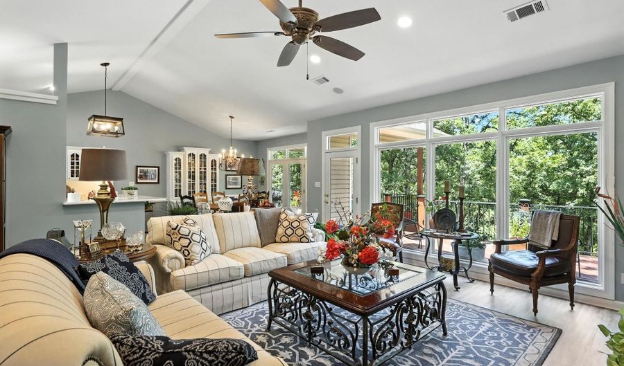10 Devaca Cir, Hot Springs Village, AR 71909 - 3 Beds, 4 Bath
