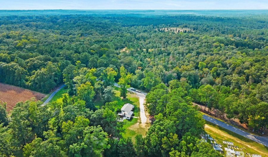 55056 Rabun Rd, Bay Minette, AL 36507 - 3 Beds, 1 Bath