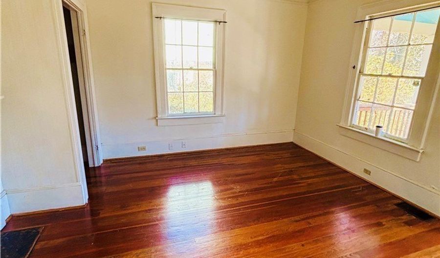 75 Arch St, Athens, GA 30606 - 2 Beds, 2 Bath