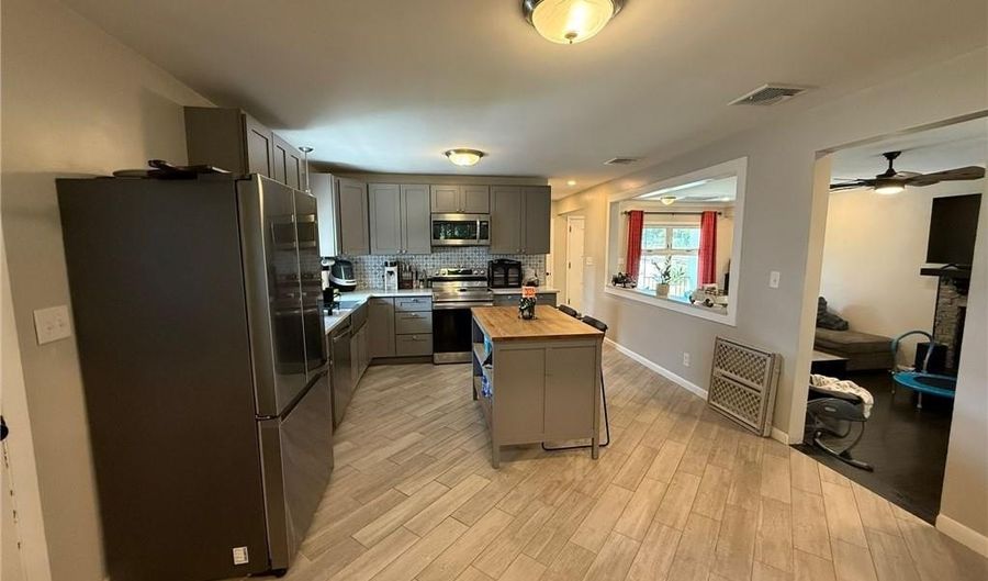 19 S Long St, Johnston, RI 02919 - 4 Beds, 3 Bath