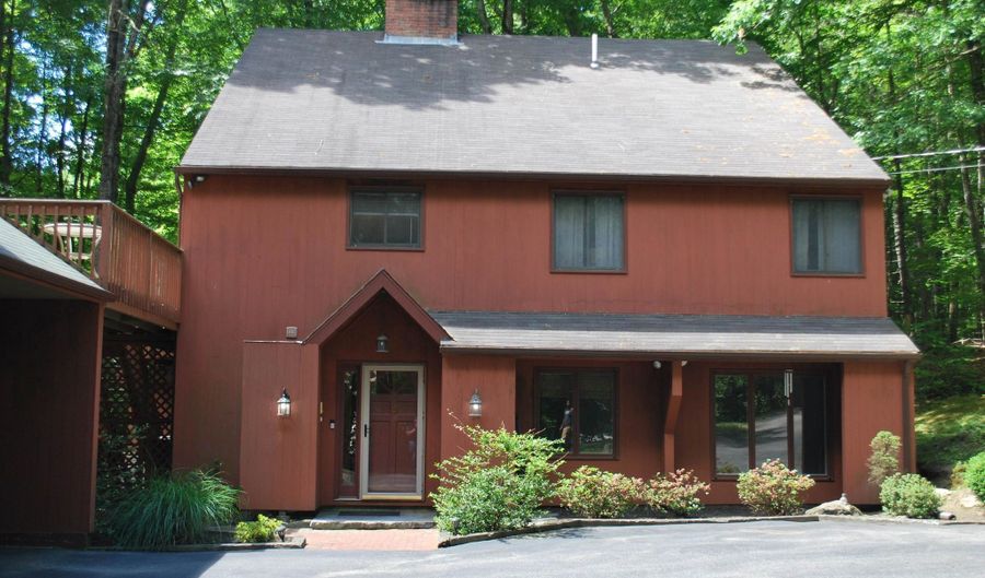 43 Camelot Dr, Bedford, NH 03110 - 4 Beds, 3 Bath