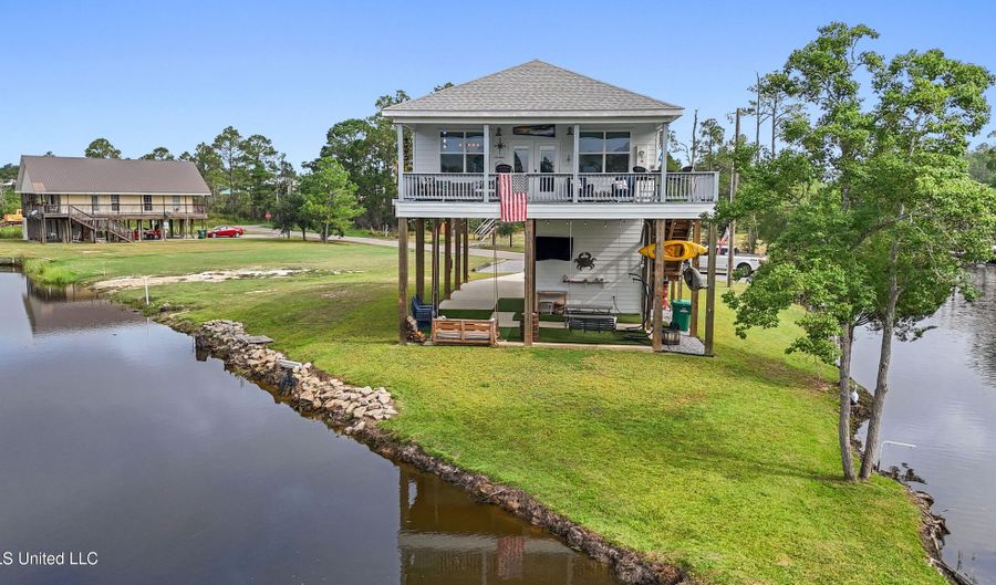 4039 Bonita St, Bay St. Louis, MS 39520 - 3 Beds, 3 Bath