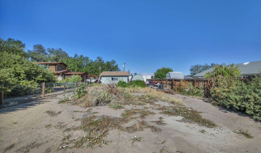 2865 Waegle Way, Fernley, NV 89408 - 2 Beds, 2 Bath