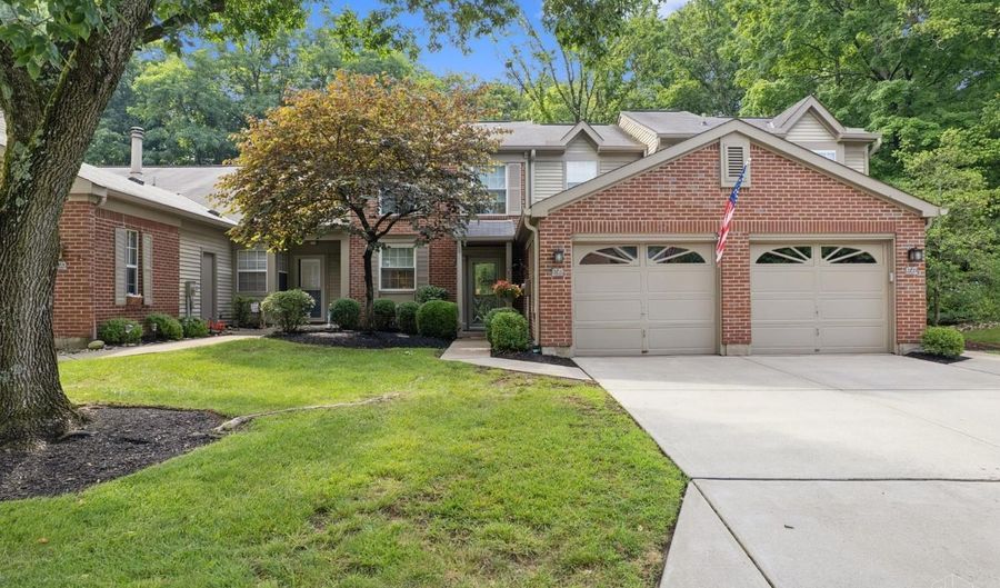 1725 Emerald Glade Ln, Anderson Twp., OH 45255 - 2 Beds, 2 Bath