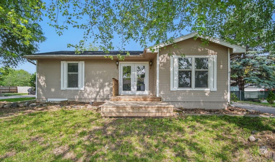 1118 NW Linden St, Ankeny, IA 50023 - 4 Beds, 2 Bath