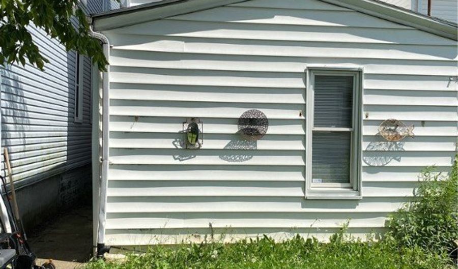 2322 Patterson St, Airville, PA 15203 - 2 Beds, 1 Bath