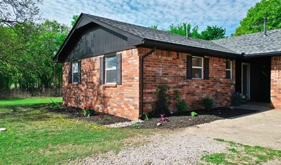 15912 County Road 1592, Ada, OK 74820 - 3 Beds, 2 Bath
