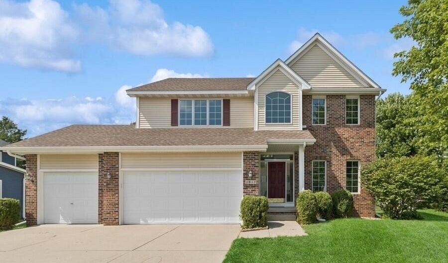 2917 Bayberry Rd, Ames, IA 50014 - 4 Beds, 4 Bath