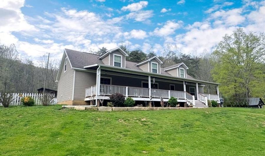 3500 Arnoldsburg Rd, Arnoldsburg, WV 25234 - 3 Beds, 2 Bath