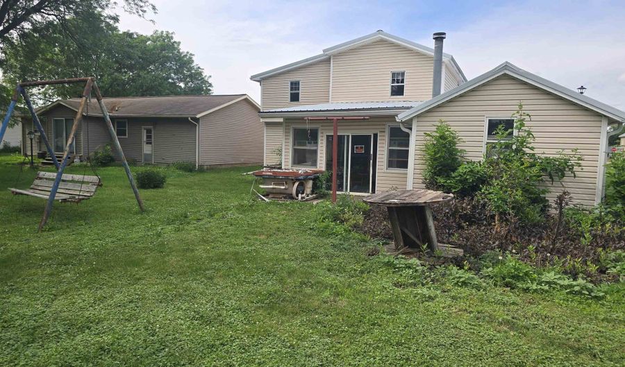 150 South St, Akron, IA 51001 - 4 Beds, 2 Bath