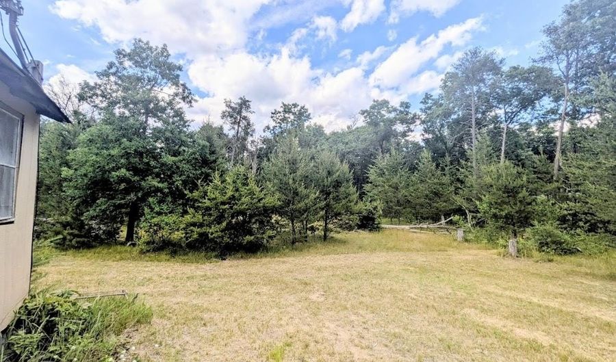 794 Deerborn Ave, Adams, WI 53910 - 2 Beds, 1 Bath