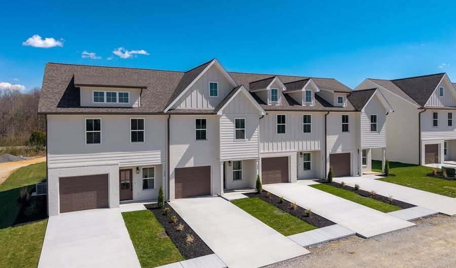 338 Legends Cir, Baxter, TN 38544 - 3 Beds, 3 Bath