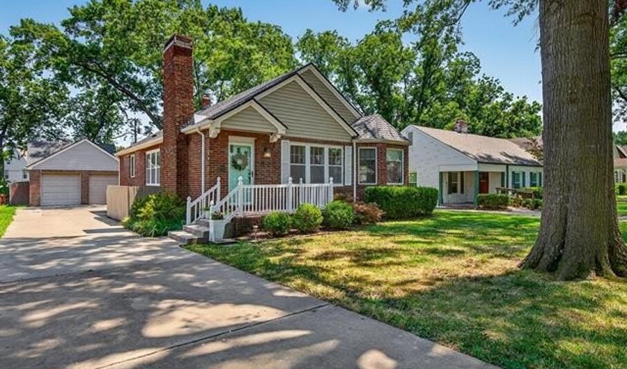 1706 Johnstone Ave, Bartlesville, OK 74003 - 3 Beds, 3 Bath