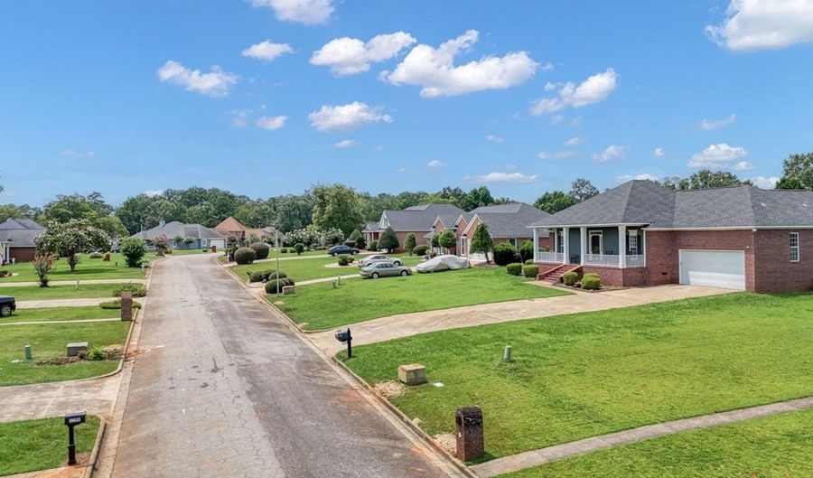 3103 Columbia Ln, Albany, GA 31721 - 3 Beds, 2 Bath