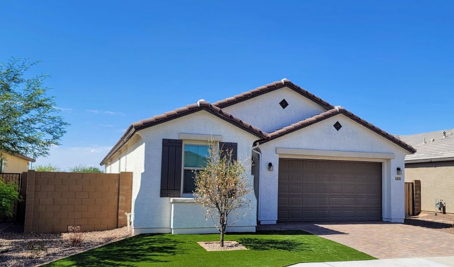 10830 W HADLEY St, Avondale, AZ 85323 - 3 Beds, 3 Bath