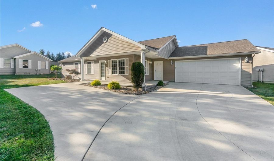 603 S Raccoon Rd 14, Austintown, OH 44515 - 2 Beds, 3 Bath