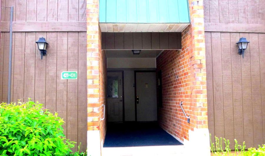 424 MEADOWVIEW Ln 424, Mont Clare, PA 19453 - 3 Beds, 2 Bath