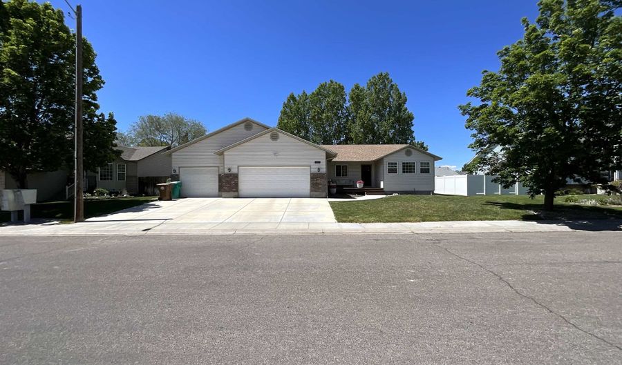 4715 Misti Ave, Chubbuck, ID 83202 - 6 Beds, 3 Bath