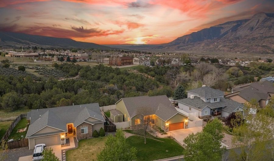 88 Eagle Ridge Dr, Battlement Mesa, CO 81635 - 3 Beds, 2 Bath