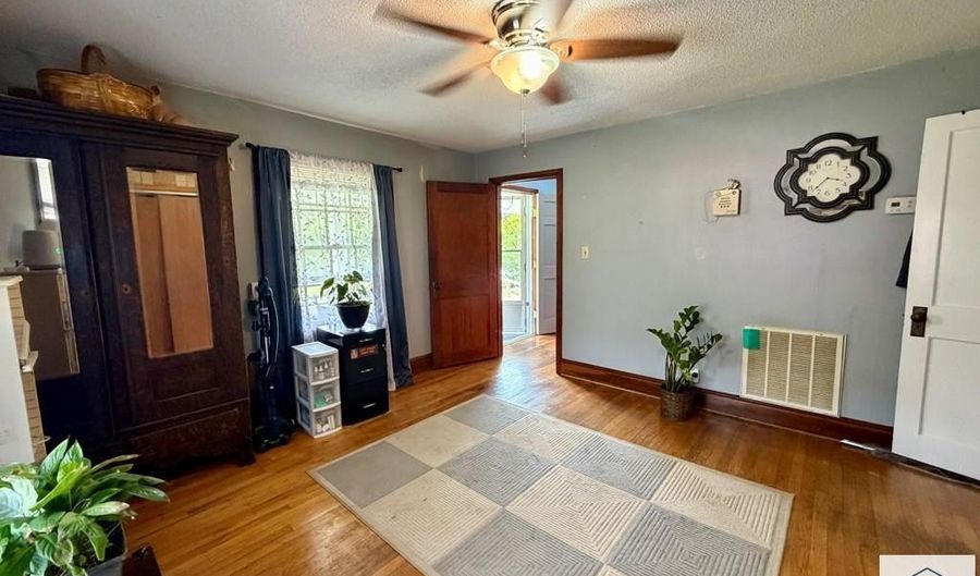 1491 Jones Ridge Rd, Axton, VA 25054 - 3 Beds, 1 Bath