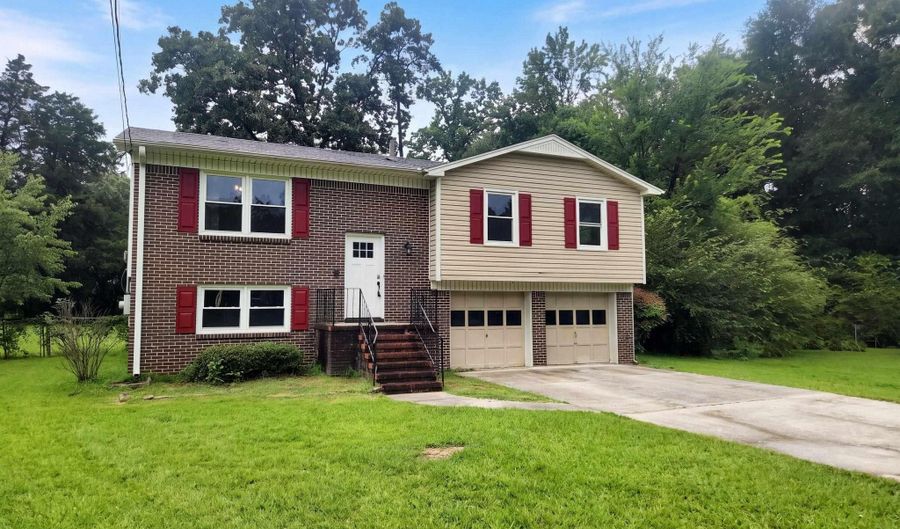 1212 2ND Ave, Alabaster, AL 35007 - 3 Beds, 2 Bath