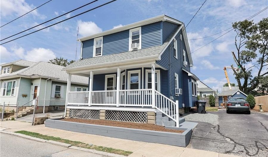 200 Woodward Ave, East Providence, RI 02914 - 2 Beds, 1 Bath