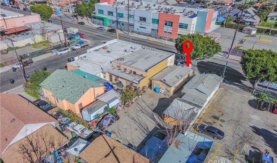 5915 Compton Ave, Los Angeles, CA 90001 - 2 Beds, 1 Bath