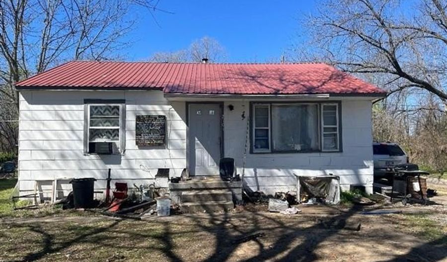 2101 S Johnstone, Bartlesville, OK 74003 - 2 Beds, 1 Bath