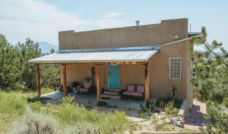 38 Tres Lomas, Arroyo Hondo, NM 87529 - 2 Beds, 2 Bath