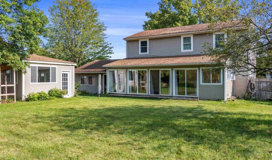 113 Gazo Ave, Burlington, VT 05408 - 5 Beds, 2 Bath