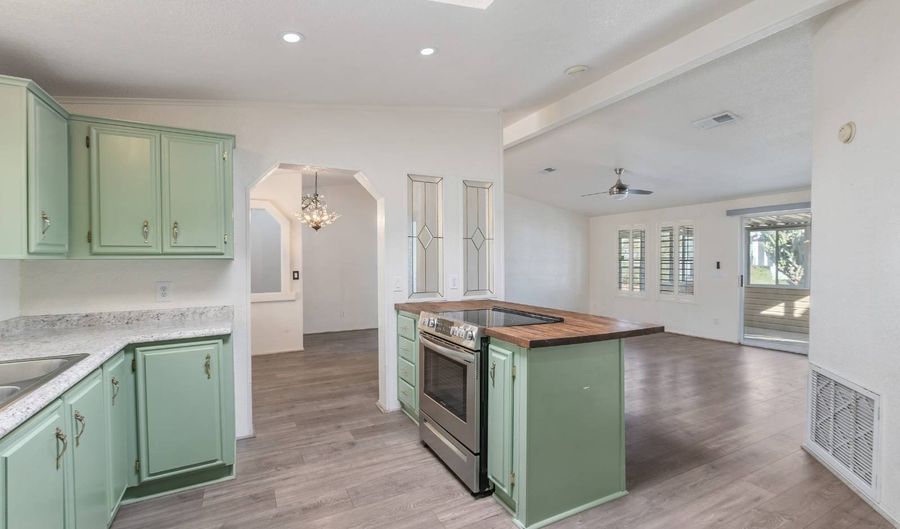 3400 S Ironwood Dr 1038, Apache Junction, AZ 85120 - 2 Beds, 2 Bath