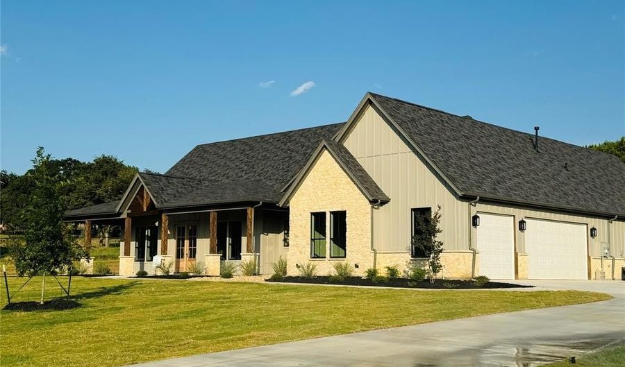 409 Creekside, Weatherford, TX 76087 - 4 Beds, 3 Bath
