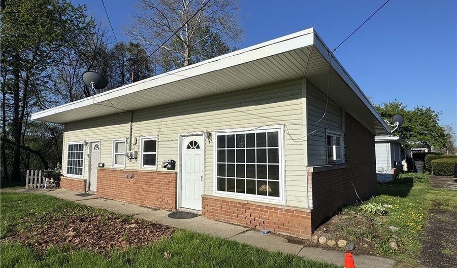 2350 Newton St, Akron, OH 44305 - 1 Beds, 1 Bath