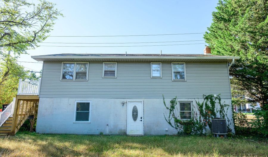 1002 TYLER Ave, Annapolis, MD 21403 - 5 Beds, 2 Bath