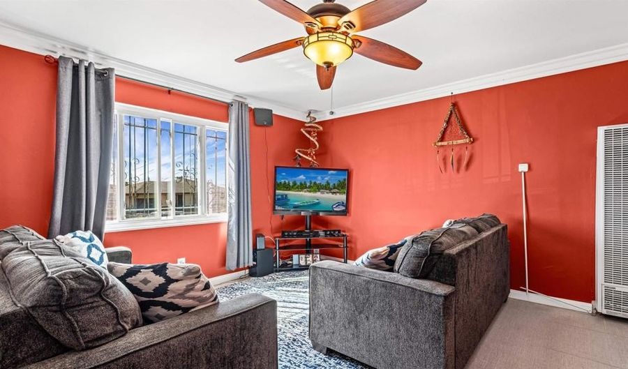 6020 Albemarle St, San Diego, CA 92139 - 3 Beds, 1 Bath