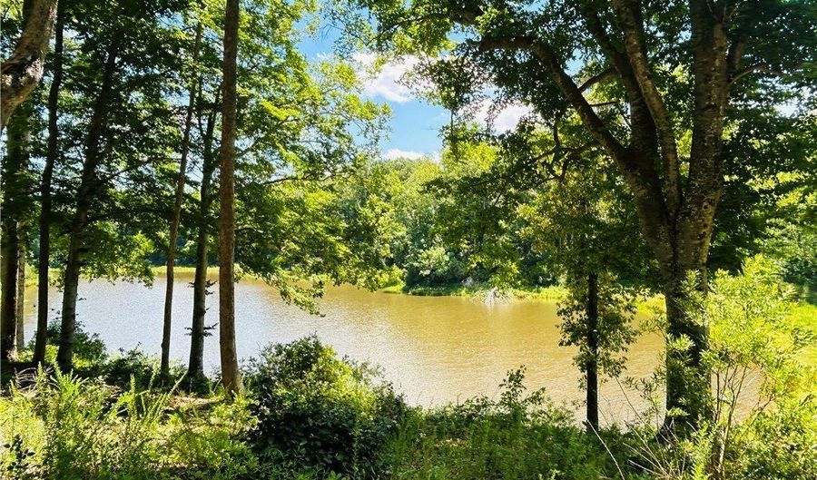 112 Central Pkwy, Aylett, VA 23009 - 4 Beds, 3 Bath