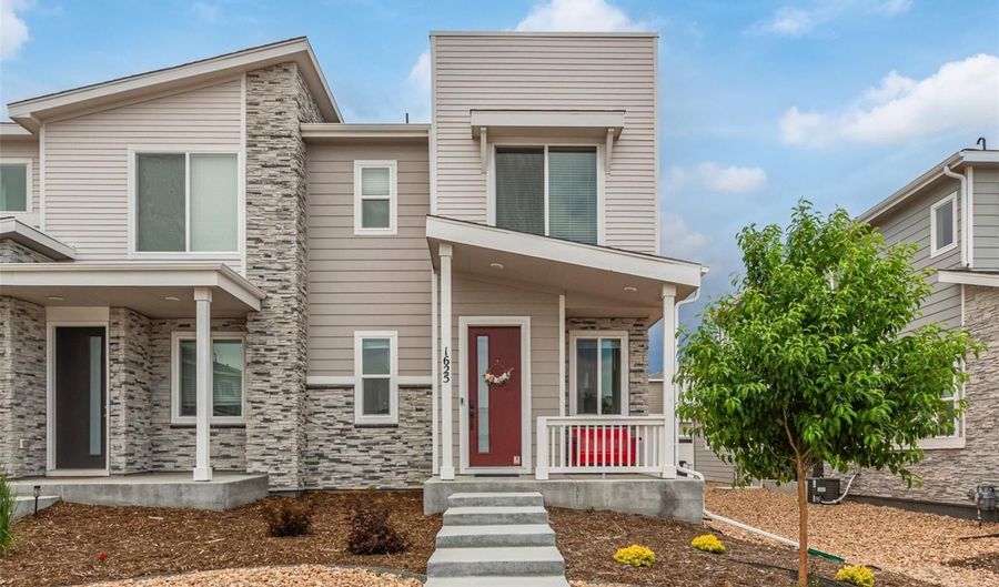 1625 S Andes Way, Aurora, CO 80017 - 3 Beds, 3 Bath