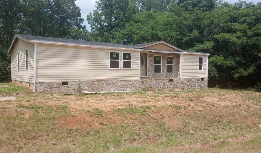 114 George Russell Rd, Yanceyville, NC 27379 - 3 Beds, 2 Bath