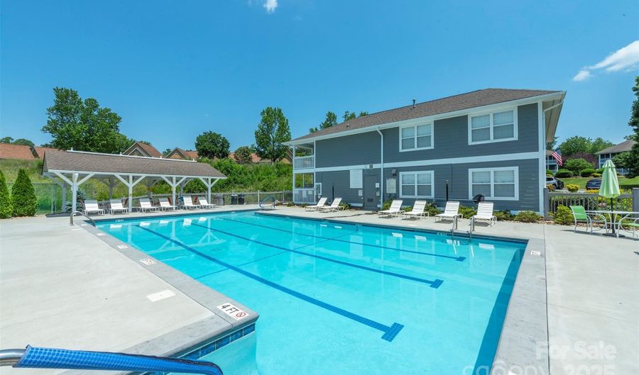 3101 Idle Hour Dr, Asheville, NC 28806 - 2 Beds, 2 Bath