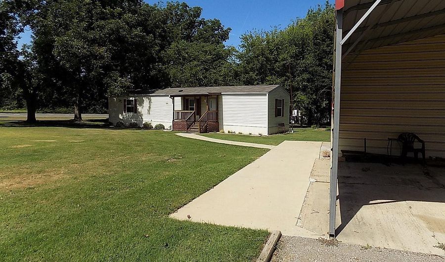 390 Grand Saline, Alba, TX 75410 - 2 Beds, 2 Bath