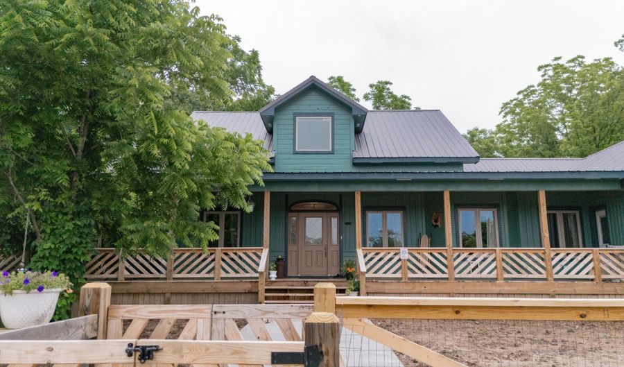 4978 S 11th Rd, Aldrich, MO 65601 - 4 Beds, 3 Bath