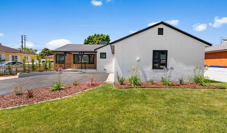 9753 Mercedes Ave, Arleta, CA 91331 - 4 Beds, 3 Bath