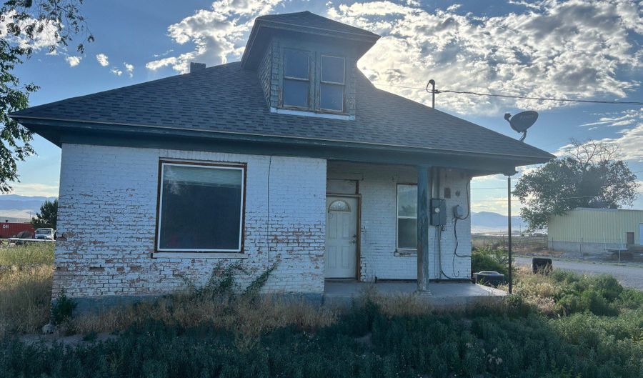 105 W 400 N, Centerfield, UT 84622 - 2 Beds, 1 Bath