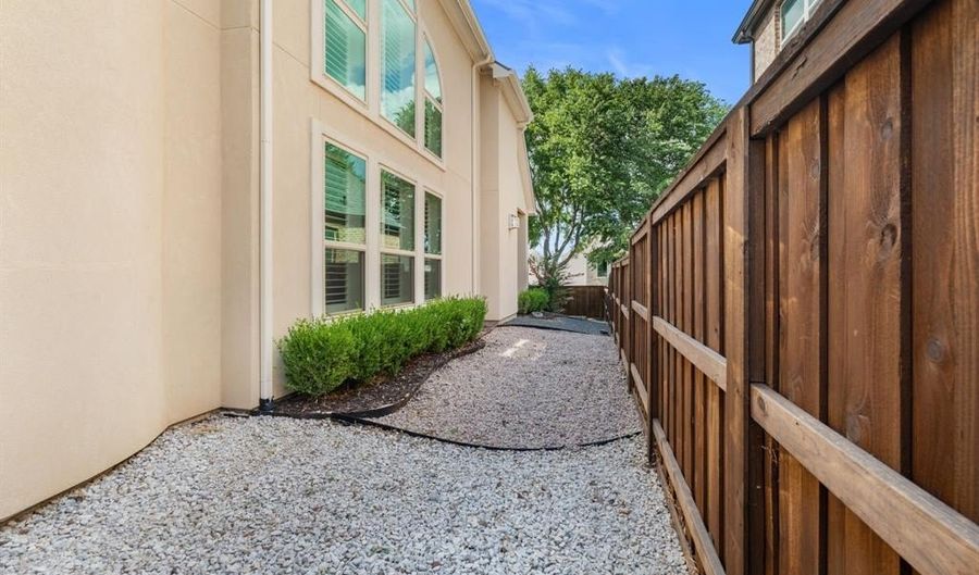 1026 Kenilworth St, Allen, TX 75013 - 5 Beds, 5 Bath