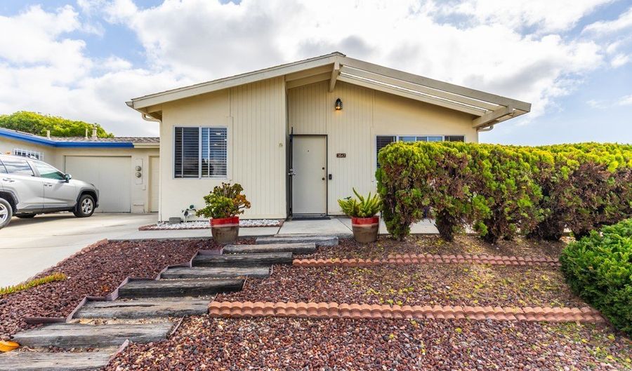 3547 Mira Pacific, Oceanside, CA 92056 - 2 Beds, 2 Bath